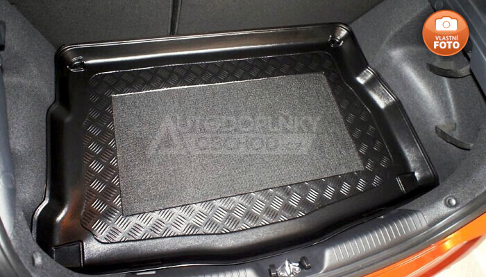Vana do kufru přesně pasuje do zavazadlového prostoru modelu auta Kia Ceed 2012- Hatchback